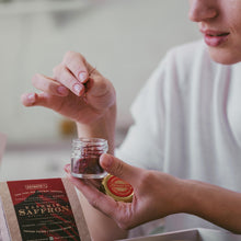 Load image into Gallery viewer, KEYNOTE® Kashmir Saffron Grade I / 1 gram